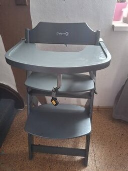 Rostoucí židle