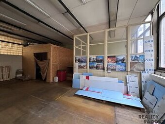 Pronájem skladu - dílny o výměře 138m2 v Adamově u Blanska -
