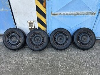 Kompletní sada Octavia 2 pneu Barum letní 195/65 r15