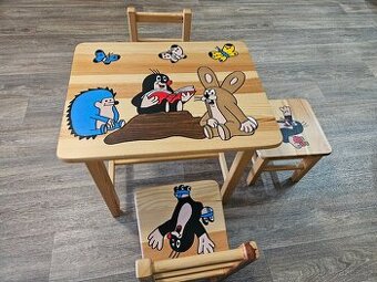 Dřevěný dětský stoleček s židličkami Krteček