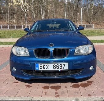 BMW E87 118i automat TOP STAV