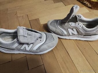 New Balance sneakers Vel.38