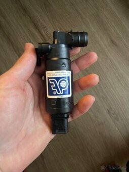Pumpa ostrikovaču VOLVO 2ks (2 piny)