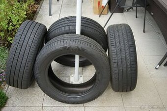 Nexen 215/60R17 96H Nfera Primus