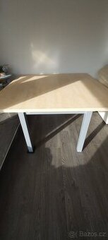 Stúl 150 x 150 + židle 4ks