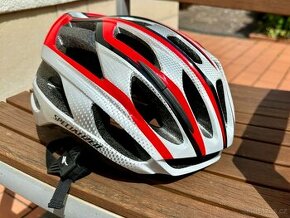 POZOR prodám super cyklo helmu SPECIALIZED