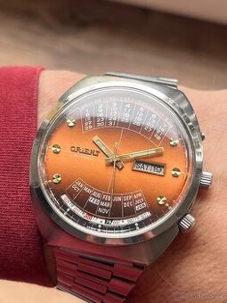 Orient vecny kalendar / hnedo-zlaty ciselnik