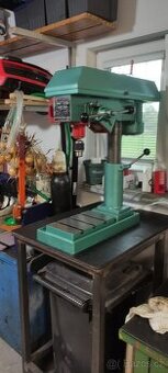 Stolní elektrická vrtačka