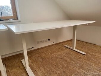 Kancelářský stůl IKEA TROTTEN