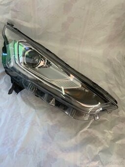 Přední světlo pravé Ford Transit Connect
