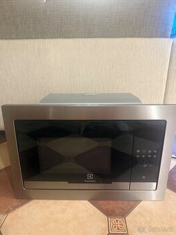 Vestavná mikrovlnná trouba EMT25207OX