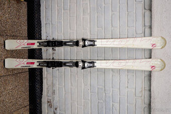 Málo jeté lyže 156 cm Volkl, skluznice bezvadná.