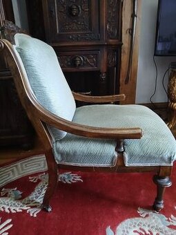 Jedna stará křesla z konce 19. století Vše ve výborném stavu