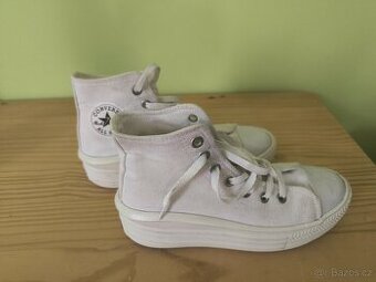 Kotníkové boty Converse vel. 38