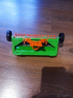 Rozmetadlo hnojiva Amazon