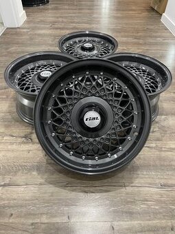 Rial Cobra 15” 4x100