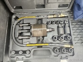 Pneumatický přípravek na demontáž vstřiků reverzní kladivo