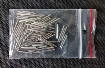 Balení 75 kusů jehel do starých gramofonů na kliku