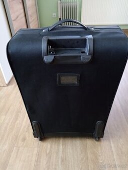 Prodej cestovního kufru