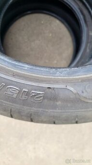Sava Intensa UHP2 215/45R17