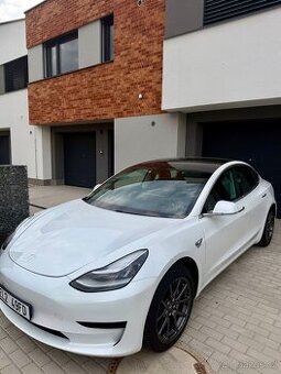 Tesla Model 3 Standard Range Plus – Záruka do 2027, TOP stav