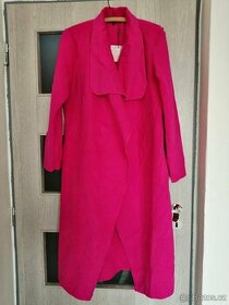 sytě růžový kabát bez zapínání, cardigan Missguided vel. 42