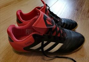 Dětská sálová obuv Adidas velikost 38 - 1