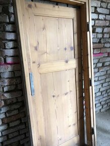 Dřevěné dveře 80 P