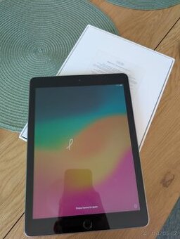Apple ipad 6th. Gen (6. generace) 64 GB