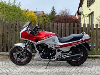 Honda vf 1000 f - 1
