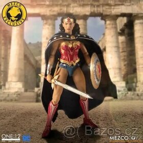 Figurka Wonder Woman classic od Mezco 1:12