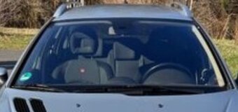 Čelní sklo na Peugeot 206