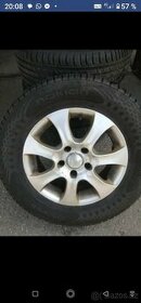 Hyundai Trajet 215/65r15