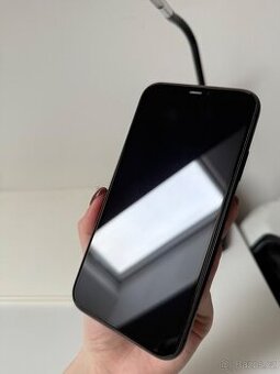iPhone 11 - 1