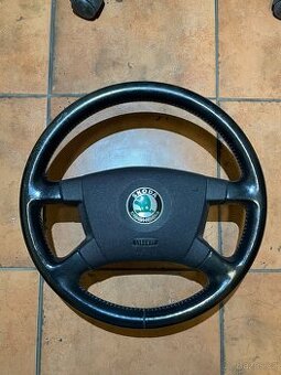 Škoda Fabia kožený volant