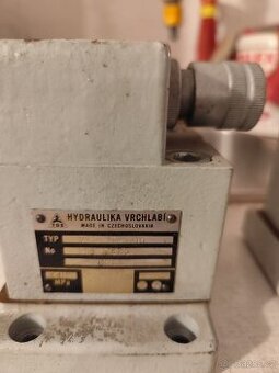Hydraulické škrtící ventily 3x