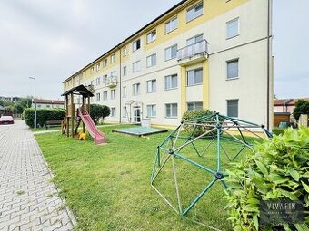Pronájem bytu 2+1, 64 m2 Milovice, Topolová , okr. Nymburk