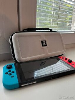 NINTENDO SWITCH – PRO Controller, Dock, pouzdro