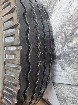 pneu 8,25-15