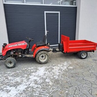 Malotraktor Unimax s příslušenstvím