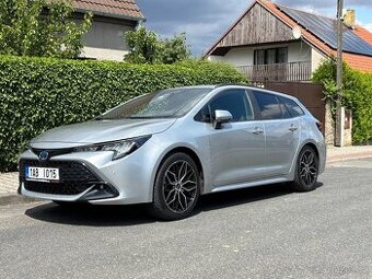 Corolla, 1.8Hybrid E-Cvt Comfort Sports,ČR,DPH
