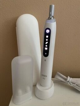 Elektrický zubní kartáček Oral-B iO5