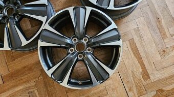 1 ks originální 18" elektron Lexus R18 114,3 7J ET45