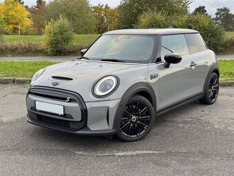 Mini Cooper SE ELEKTROMOBIL / top výbava / DPH