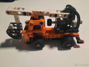LEGO Technic 42088 Pracovní plošina