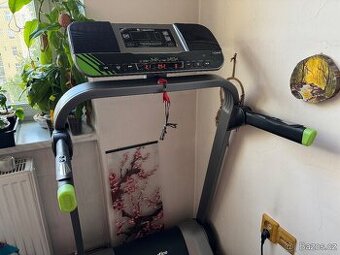 Běžecký pás inSPORTline inCondi T40i – téměř nepoužívaný