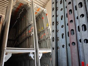 Prodám lešení Layher blitz 73, pole 2,57m (Alfix)