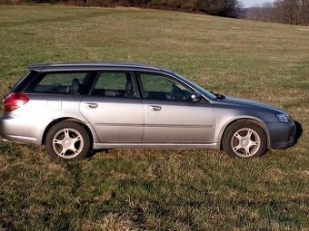 Subaru  Legacy 2,0  kombi