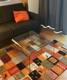 konferenční stolek, tvrzené sklo