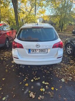 Продам Opel Astra J 2011р.